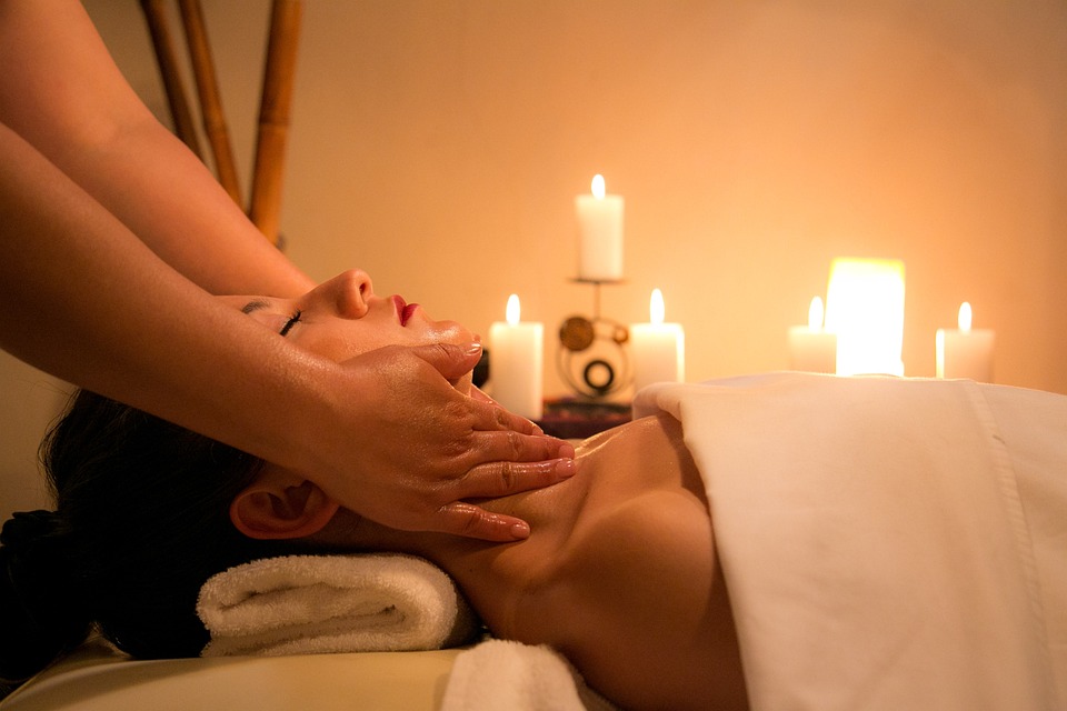 massage, massage bien-être, techniques manuelles, massage sur meaux, massage à domicile, massage pour femmes, naturopathie et massage